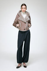 Ida - Steinfarbene Lammfelljacke