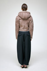 Ida - Steinfarbene Lammfelljacke