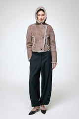 Ida - Steinfarbene Lammfelljacke