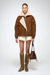 Sandie – Beigefarbene Lammfelljacke