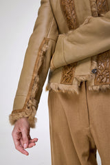 Estela - Kamelbraune Lammfelljacke