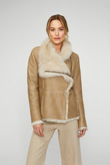June - Lammfelljacke