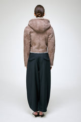 Ida - Steinfarbene Lammfelljacke