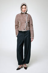 Ida - Steinfarbene Lammfelljacke