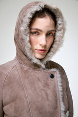Ida - Steinfarbene Lammfelljacke