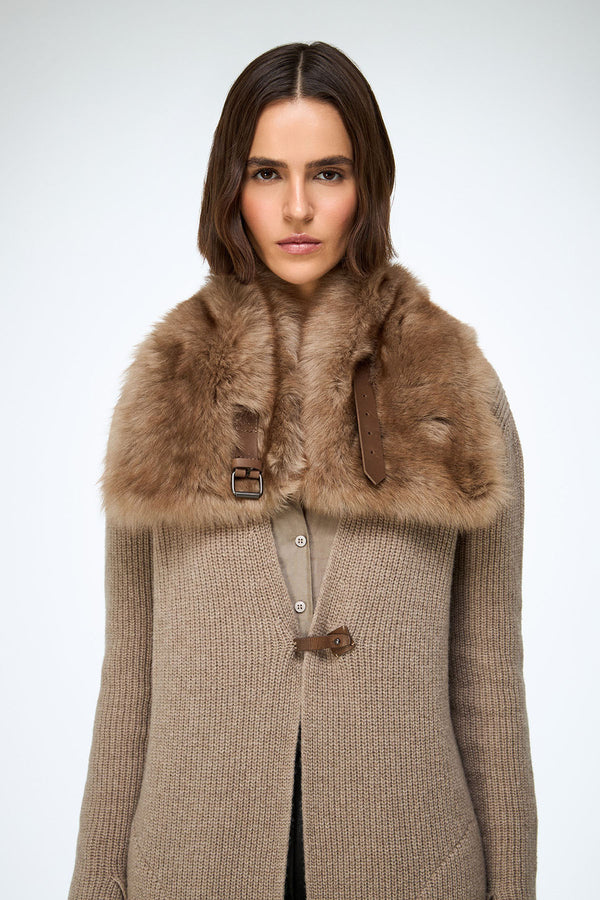 Jacotte -  Sand Neckwarmer