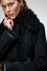 Estela - Schwarze Lammfelljacke