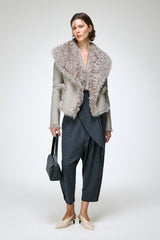 Filipa - Graue Lammfelljacke