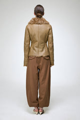 Estela - Kamelbraune Lammfelljacke